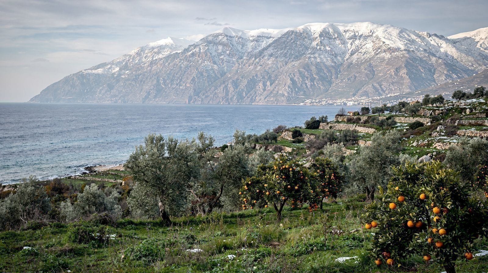 Schnee auf Kreta: Die Gipfel über den Stränden