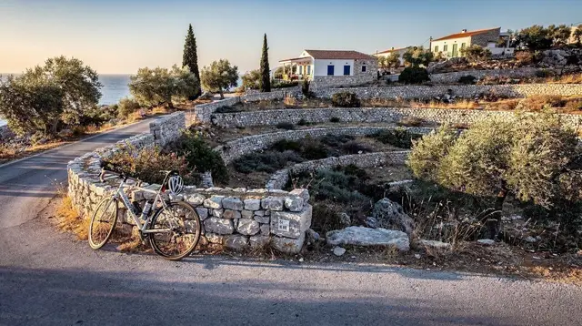 Cycling and E-Bike Routes in Crete